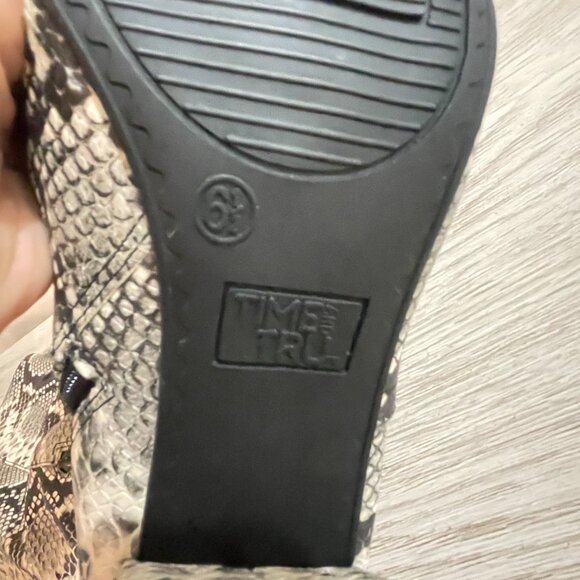 New Time And Tru Tall Boots 6.5 Snakeskin Reptile Python Block Heel Side Zip - Picture 8 of 9